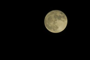 Sainte-Victoire - pleine lune